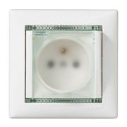 Розетка 1м (мех) евро с крышкой Legrand  VALENA бел. IP44 774220