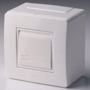 Коробка для миниканалов с выключателем | 10002 | DKC